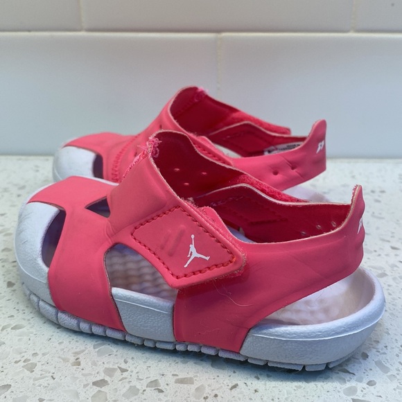 Jordan Baby Girls Neon Pink Water Sandal - Size 5C - Picture 2 of 13